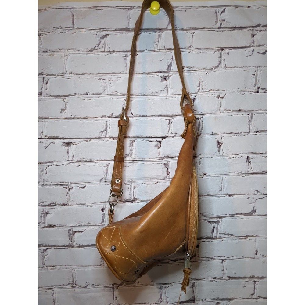 American‎ West Leather Sling Backpack - Picture 4 of 6